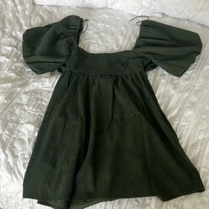 super cute puff sleeve francesca’s dress NWT!